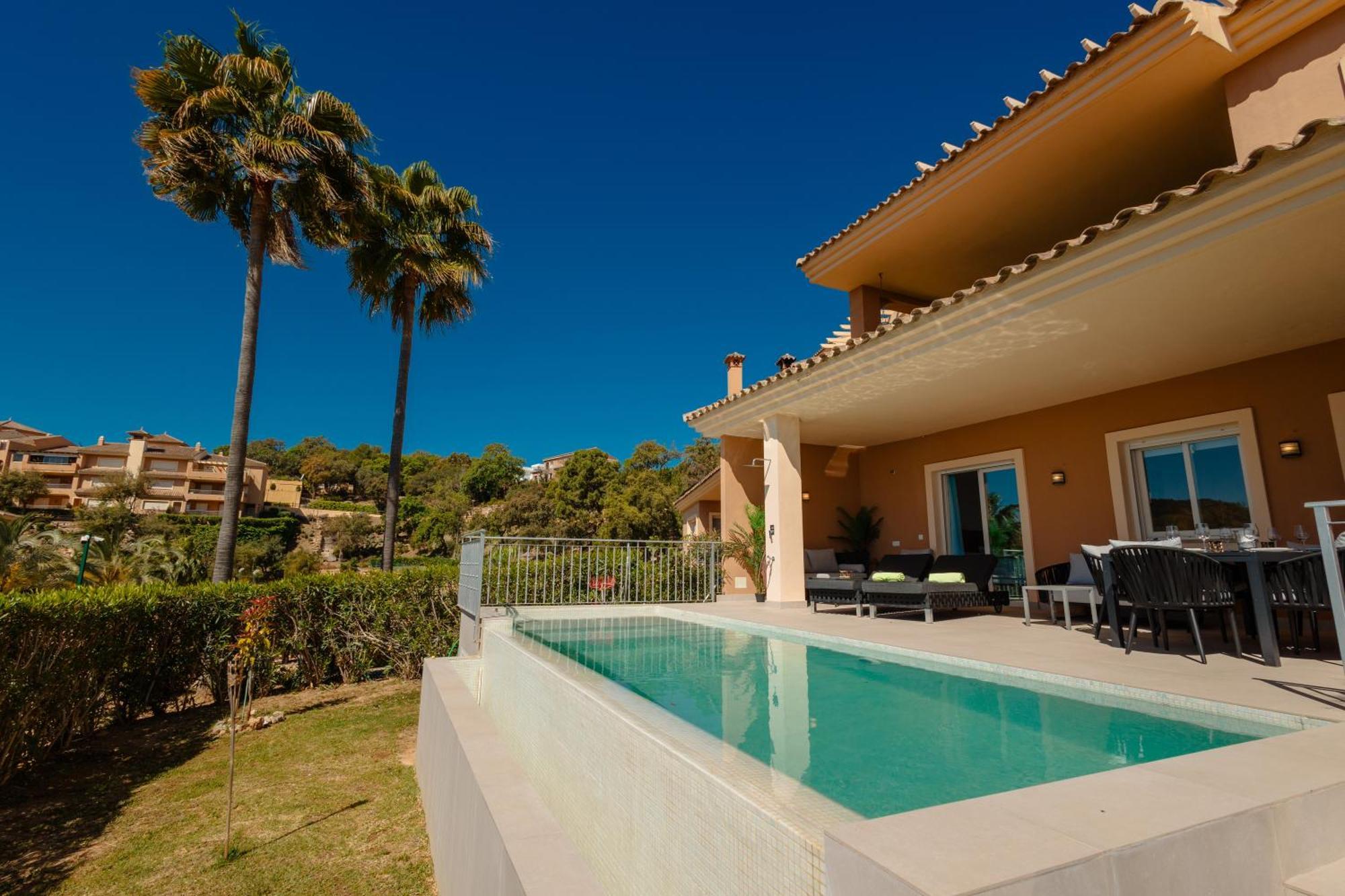 Апартаменты Private Heatable Infinity Pool With Sea Views In La Mairena, Marbella Ситио-де-Калаонда Экстерьер фото