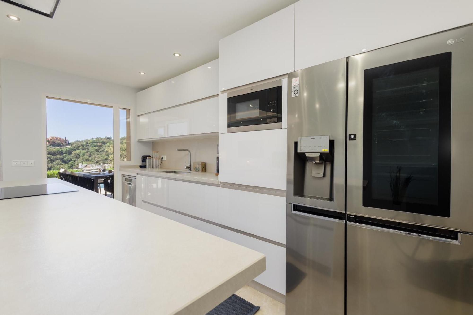 Апартаменты Private Heatable Infinity Pool With Sea Views In La Mairena, Marbella Ситио-де-Калаонда Экстерьер фото